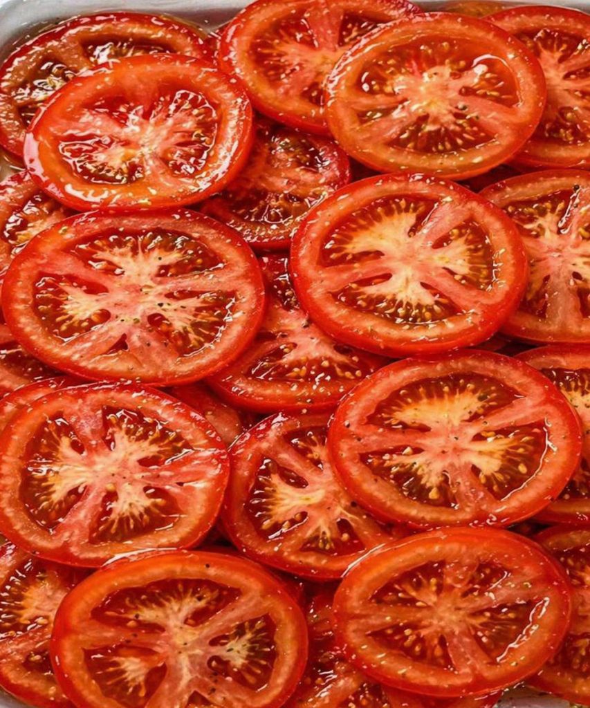 Tomato consumption can produce this effect on the body, according to some studies