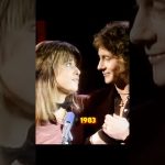 The Timeless Duet That Still Makes Millions Stumble Into Their Feelings Worldwide