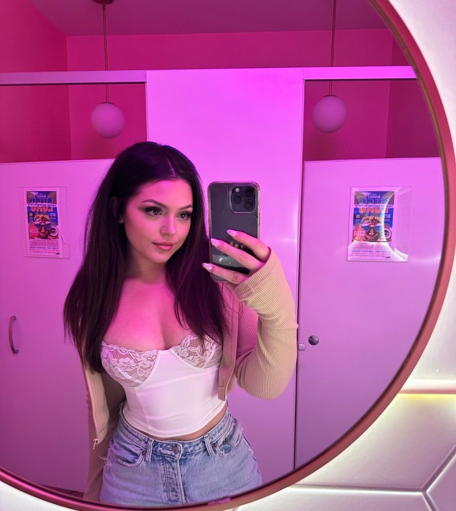 Haley Nicole: Inspiring Fitness Journeys Through Engaging TikTok Content