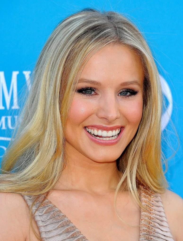 She Shows It All – Rare Photos Of Kristen Bell for Adult Eyes Only