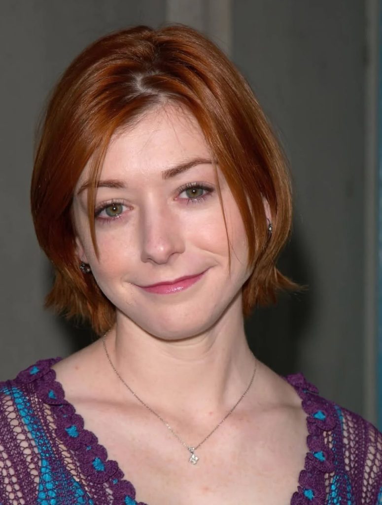 Alyson Hannigan: TOPLESS Huge Size Will Make You Look Twice, Try Not To Drool