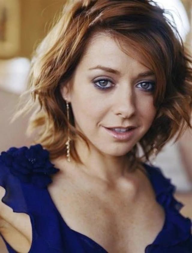 Alyson Hannigan In G-String Thong Barely Hidding The Top And Bottom Assets..