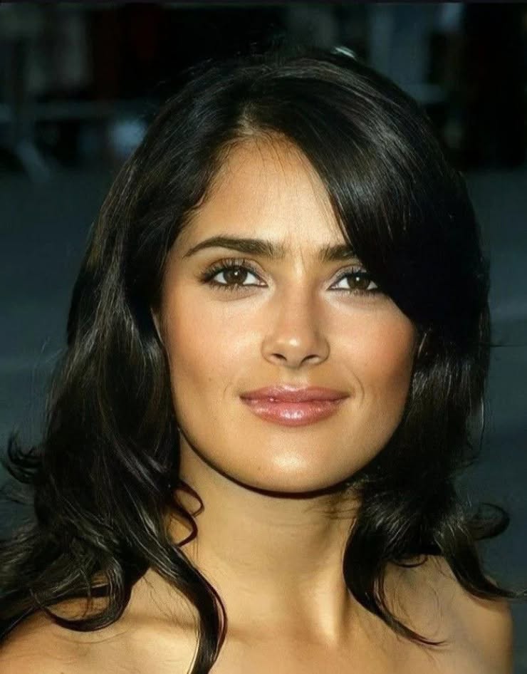 Salam Hayek Bikini Pictures Which Are Even Inappropriate For Adults